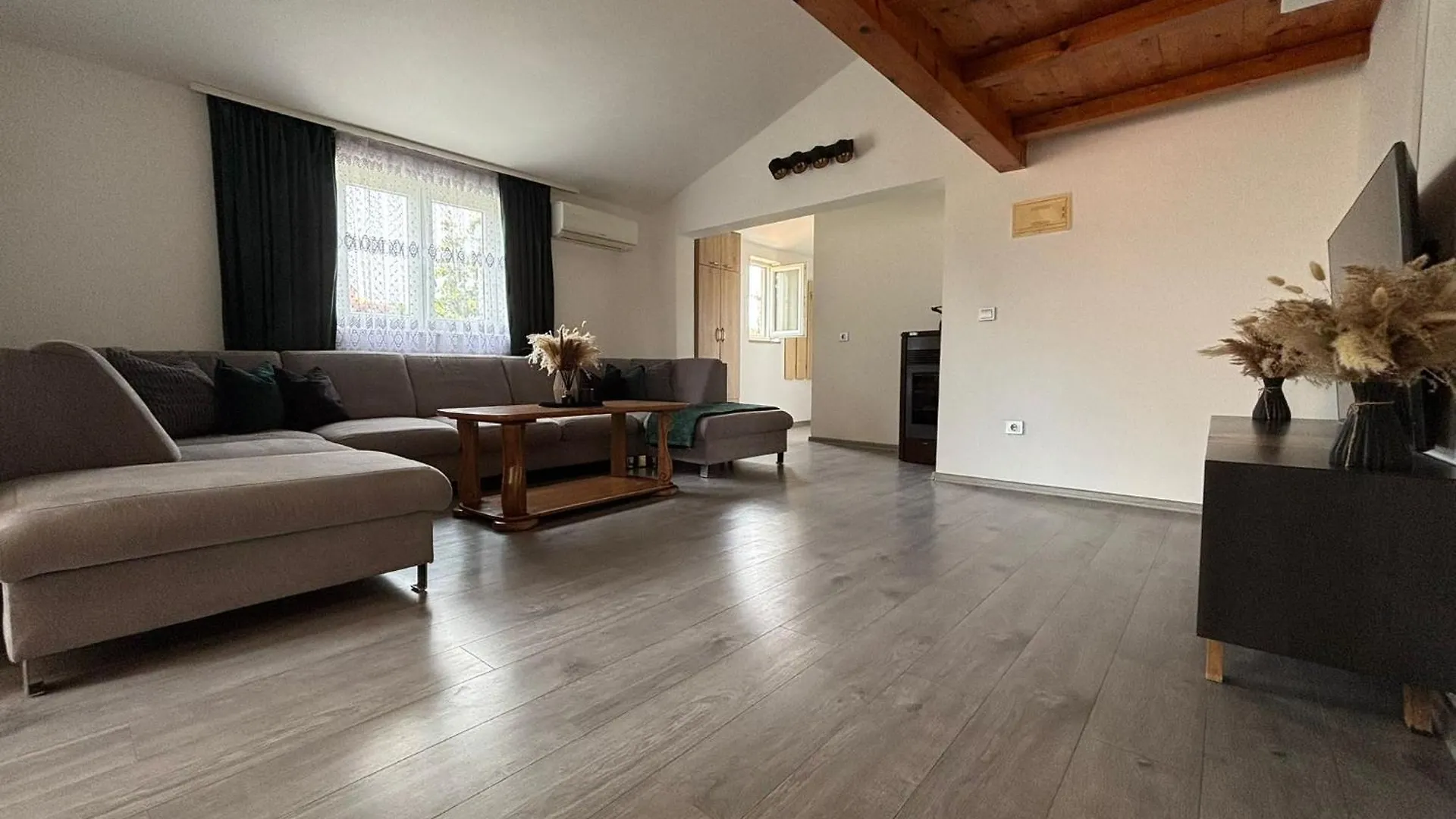 شقة Apartman Ližnjan